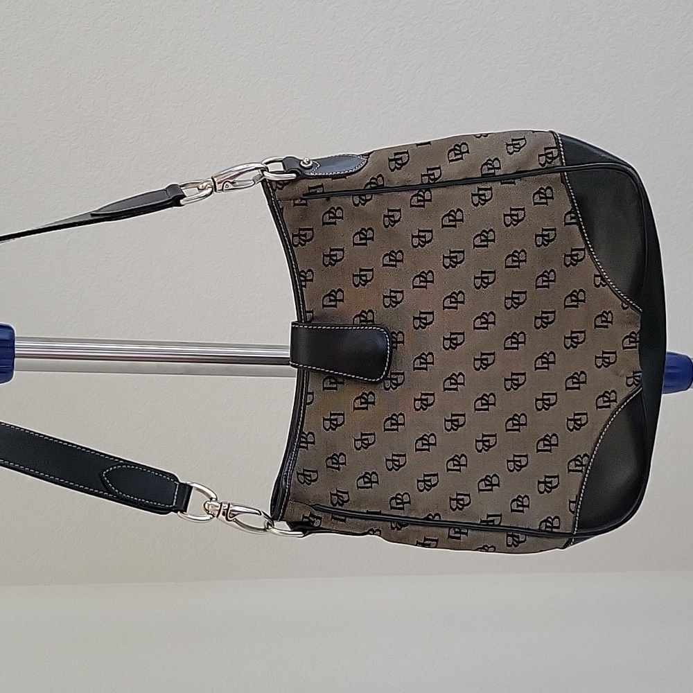 Dooney & Bourke Shoulder Bag